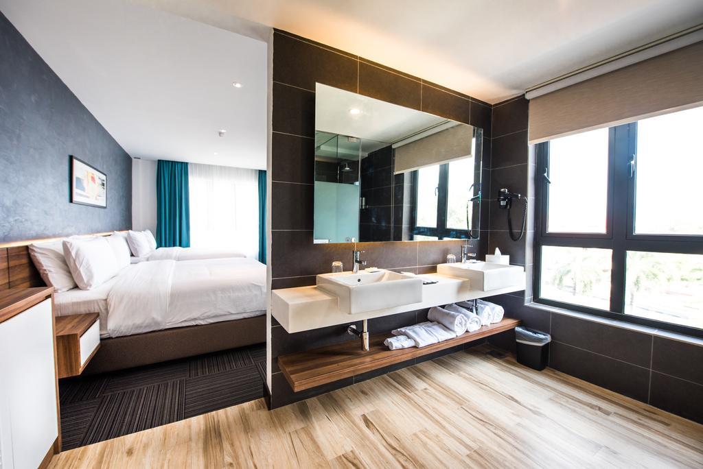 The Smith House Hotel Pantai Cenang  Buitenkant foto