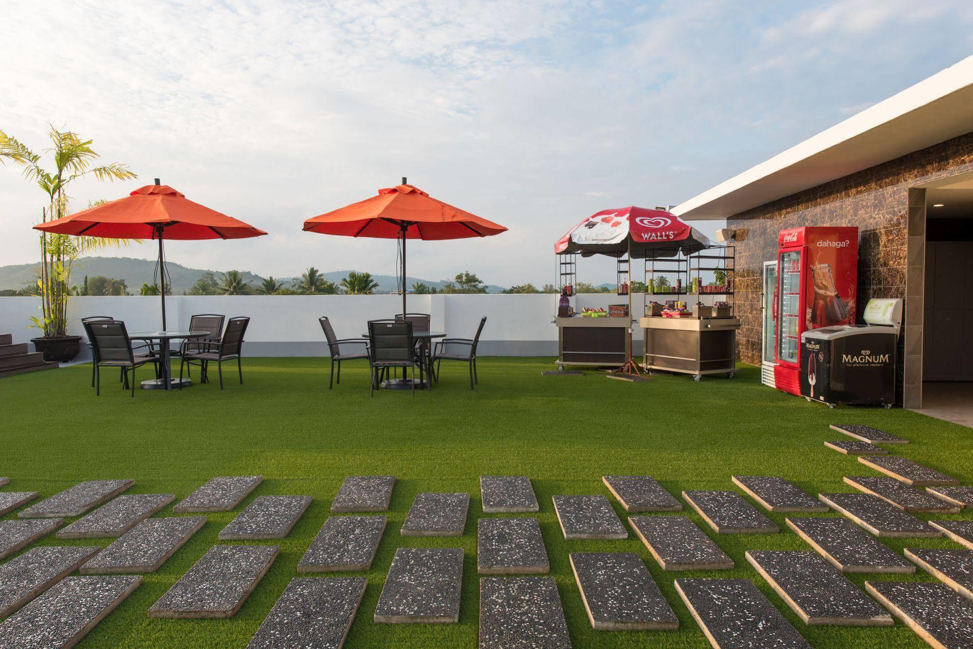 The Smith House Hotel Pantai Cenang  Buitenkant foto